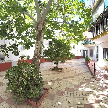 Tranquil Oasis 2 Bedroom Coastal Getaway By Namaste Elite Apartment