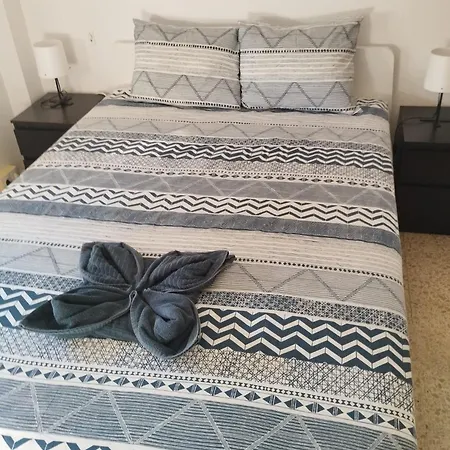 Tranquil Oasis 2 Bedroom Coastal Getaway By Namaste Elite Apartment