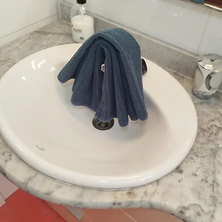 Tranquil Oasis 2 Bedroom Coastal Getaway By Namaste Elite Appartement Torremolinos