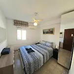Tranquil Oasis 2 Bedroom Coastal Getaway By Namaste Elite Apartman Torremolinos
