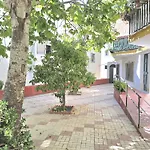 Tranquil Oasis 2 Bedroom Coastal Getaway By Namaste Elite Apartman Torremolinos